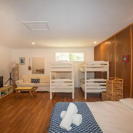 Palm Beach House - Sleeps 10 - Spacious Point Lookout Exterior photo